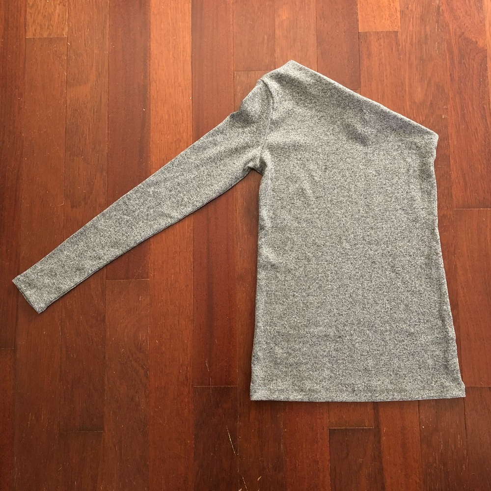 H&M One-Shoulder Top (NEW PHOTOS!)